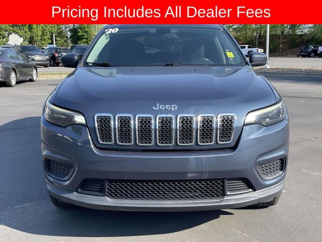 Used 2020 Jeep Cherokee Latitude w/ Cold Weather Group AWD/4WD image 8
