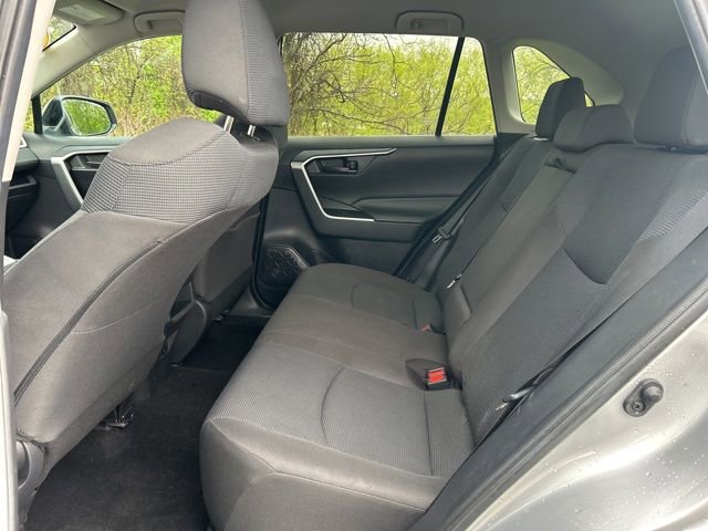 Used 2020 Toyota RAV4 LE w/ Carpet Mat Package FWD image 27