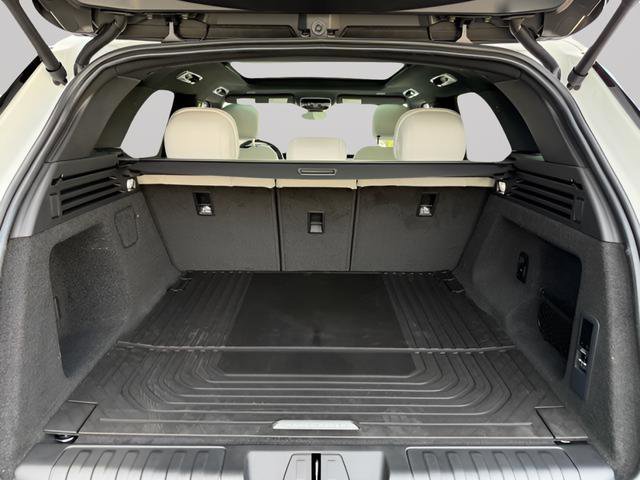 New 2026 Land Rover Range Rover Sport SE AWD/4WD image 11