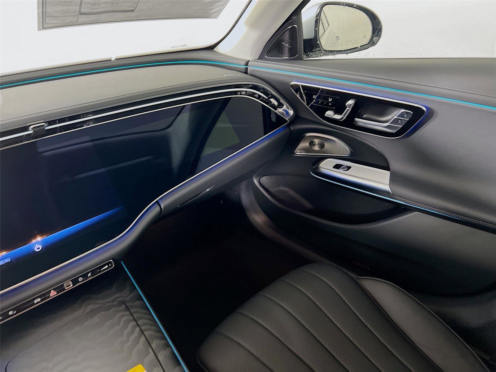 New 2026 Mercedes-Benz E 450 4MATIC Sedan image 23