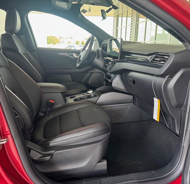 New 2026 Ford Escape ST-Line w/ Tech Pack #1 image 8