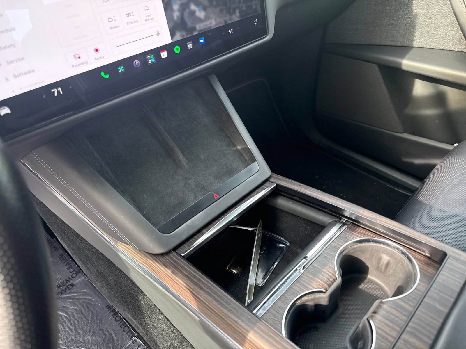 Used 2022 Tesla Model X AWD/4WD image 27