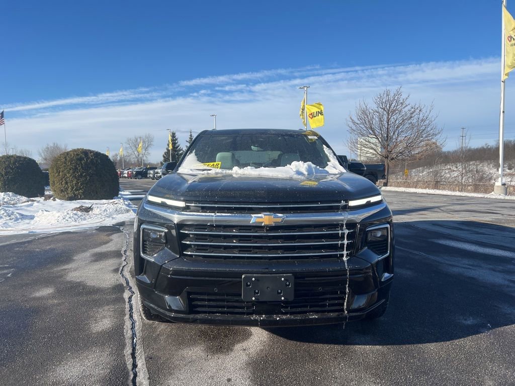 New 2026 Chevrolet Traverse High Country image 2