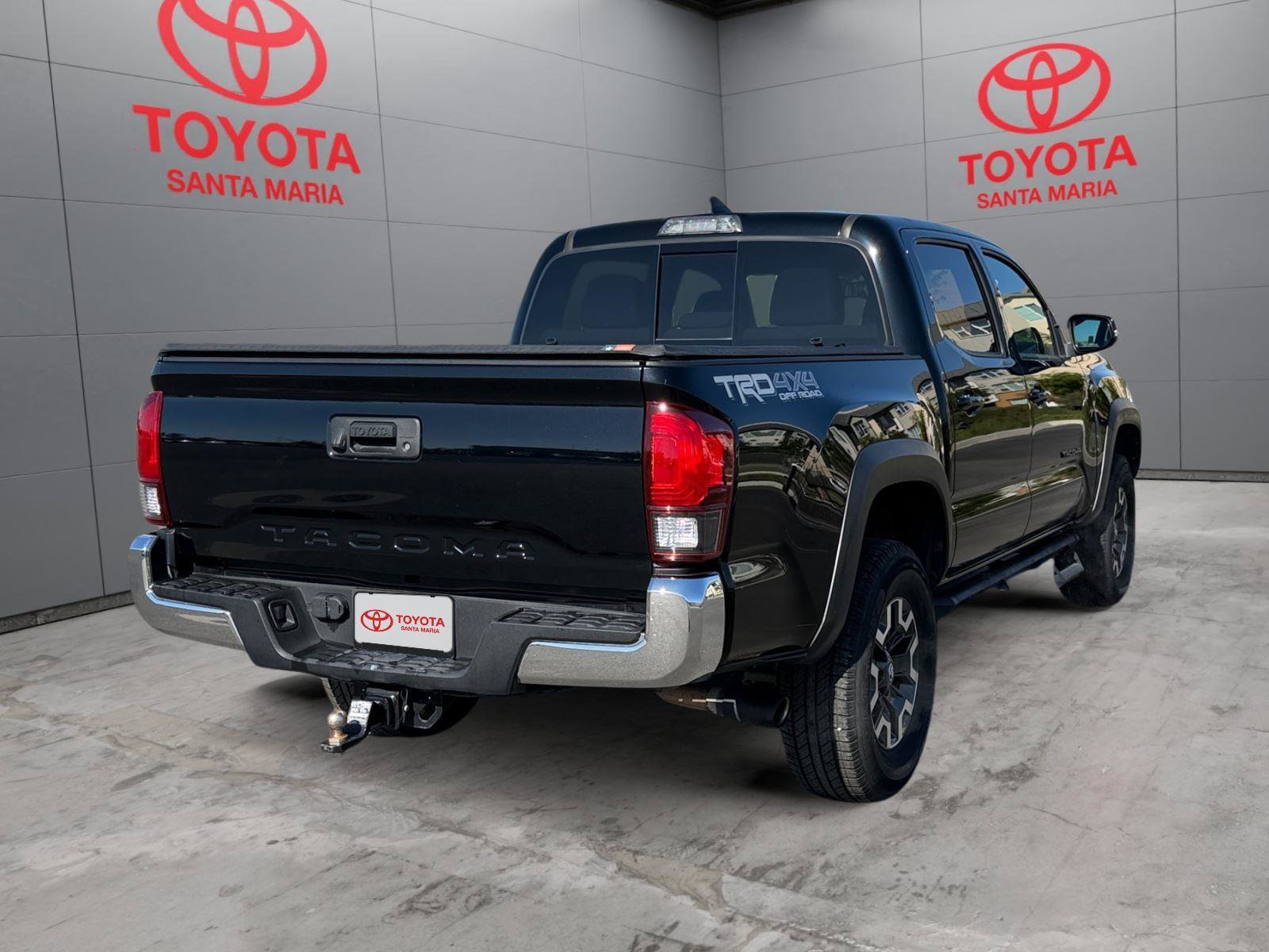 Used 2019 Toyota Tacoma TRD Off-Road AWD/4WD image 10