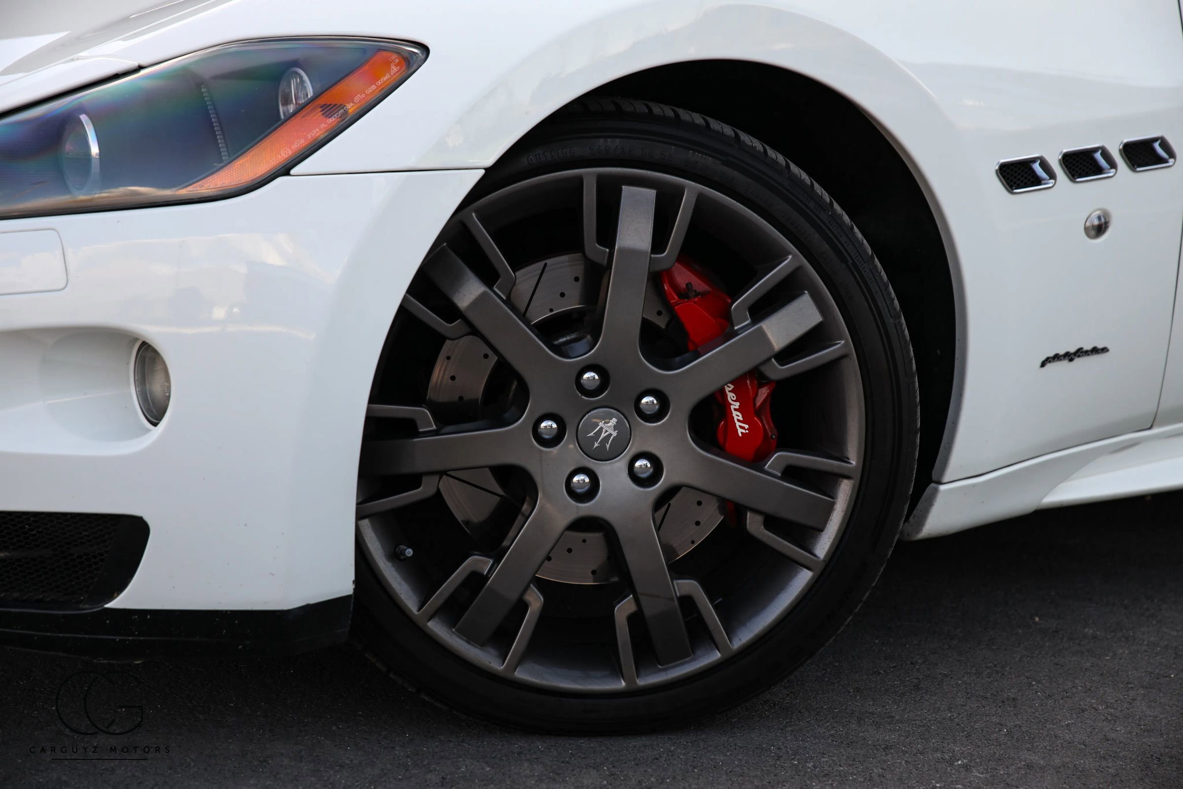Used 2012 Maserati GranTurismo S image 8