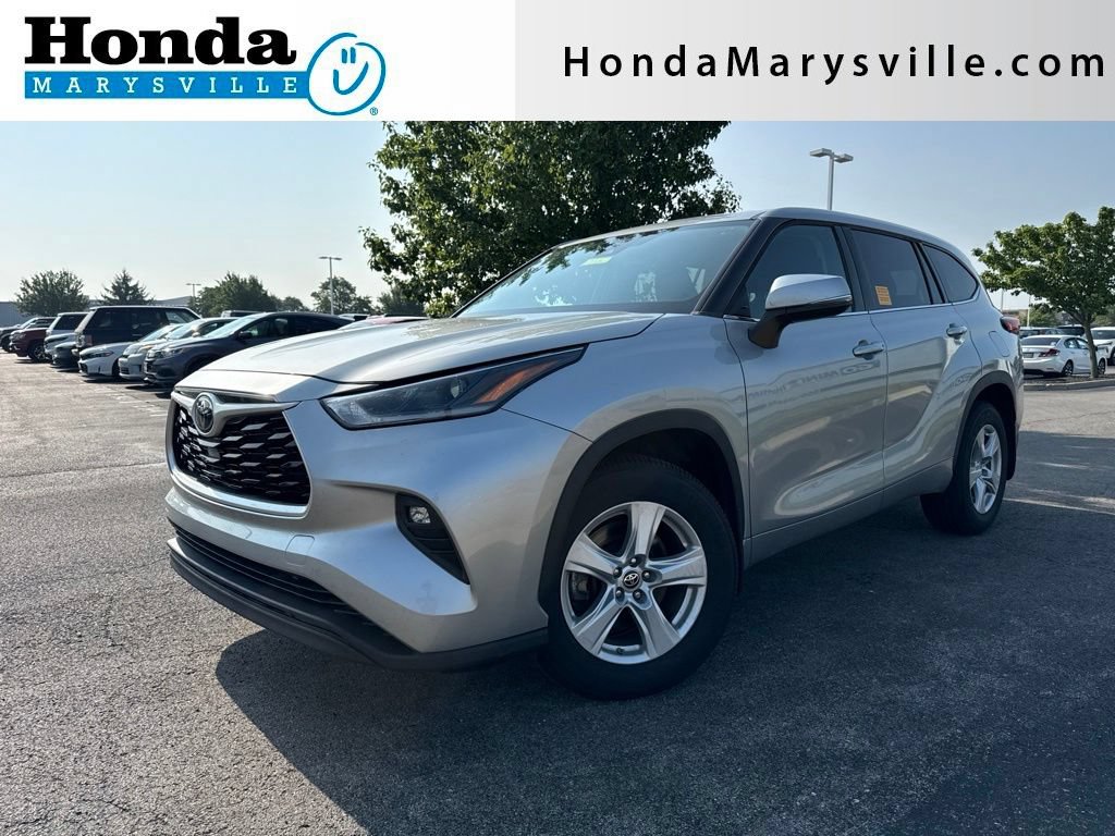 Used 2021 Toyota Highlander LE