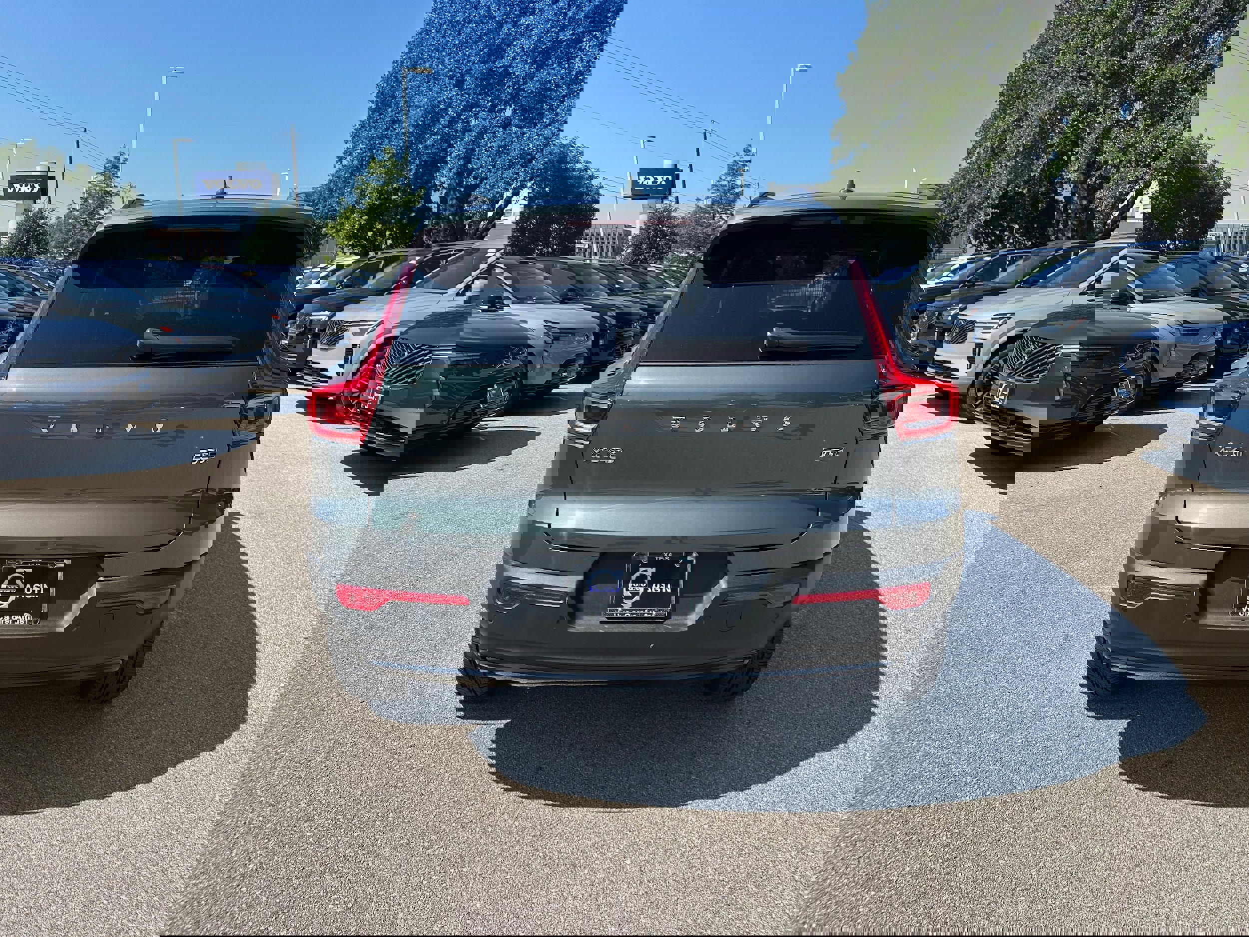 New 2026 Volvo XC40 B5 Plus w/ Protection Package Premier image 5