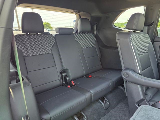 Used 2024 GMC Acadia Denali AWD/4WD image 18