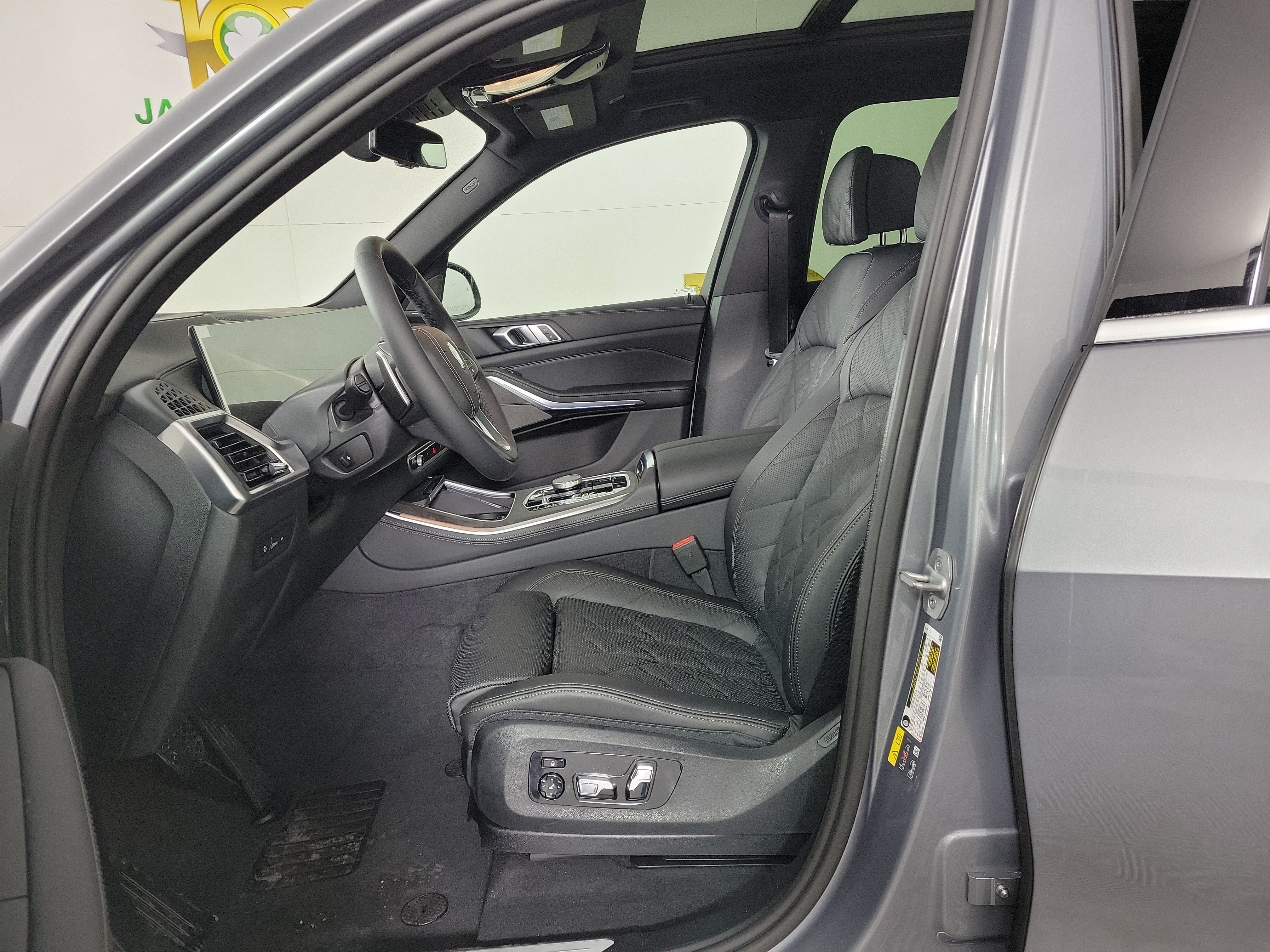 Certified 2026 BMW X5 xDrive50e AWD/4WD image 9