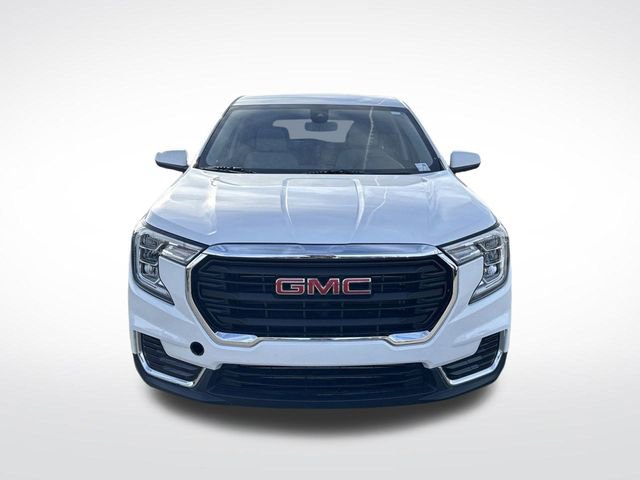 Used 2024 GMC Terrain SLE image 9