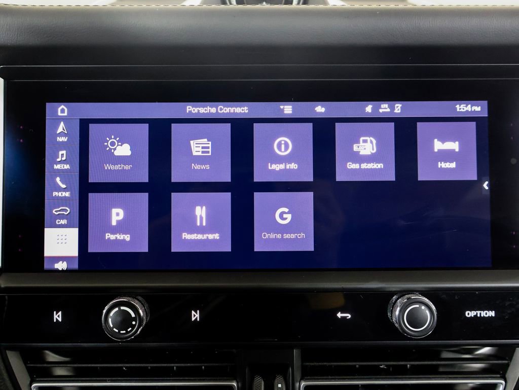 Certified 2024 Porsche Macan w/ Premium Plus Package image 16