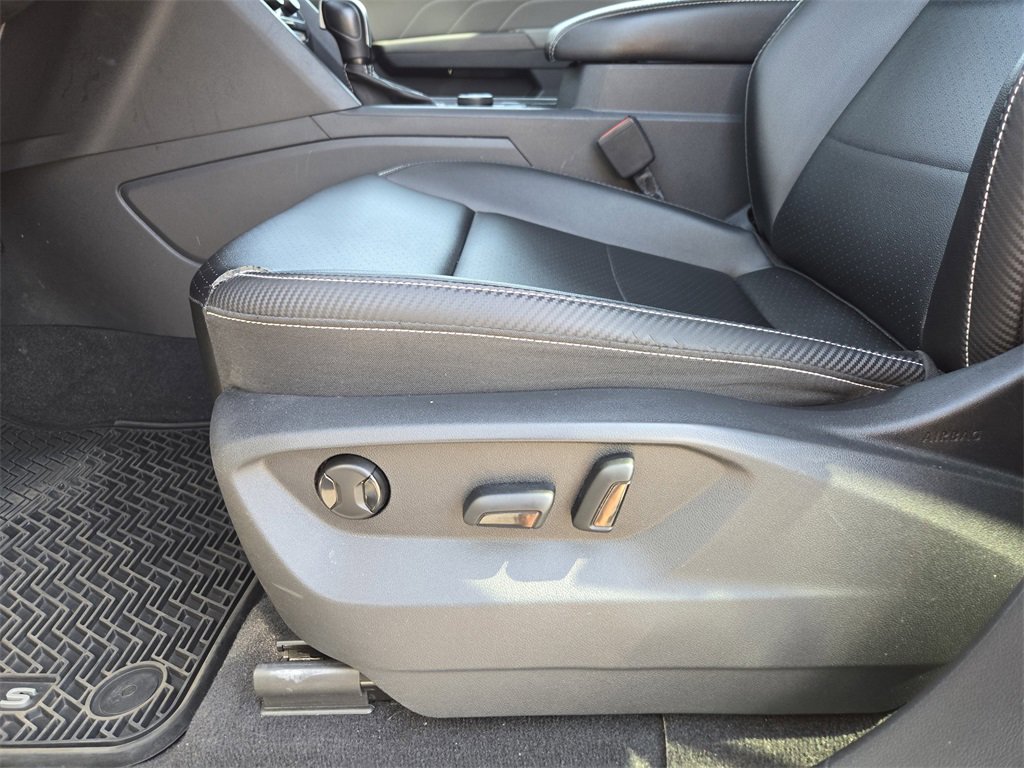 Used 2022 Volkswagen Atlas Cross Sport SE image 26