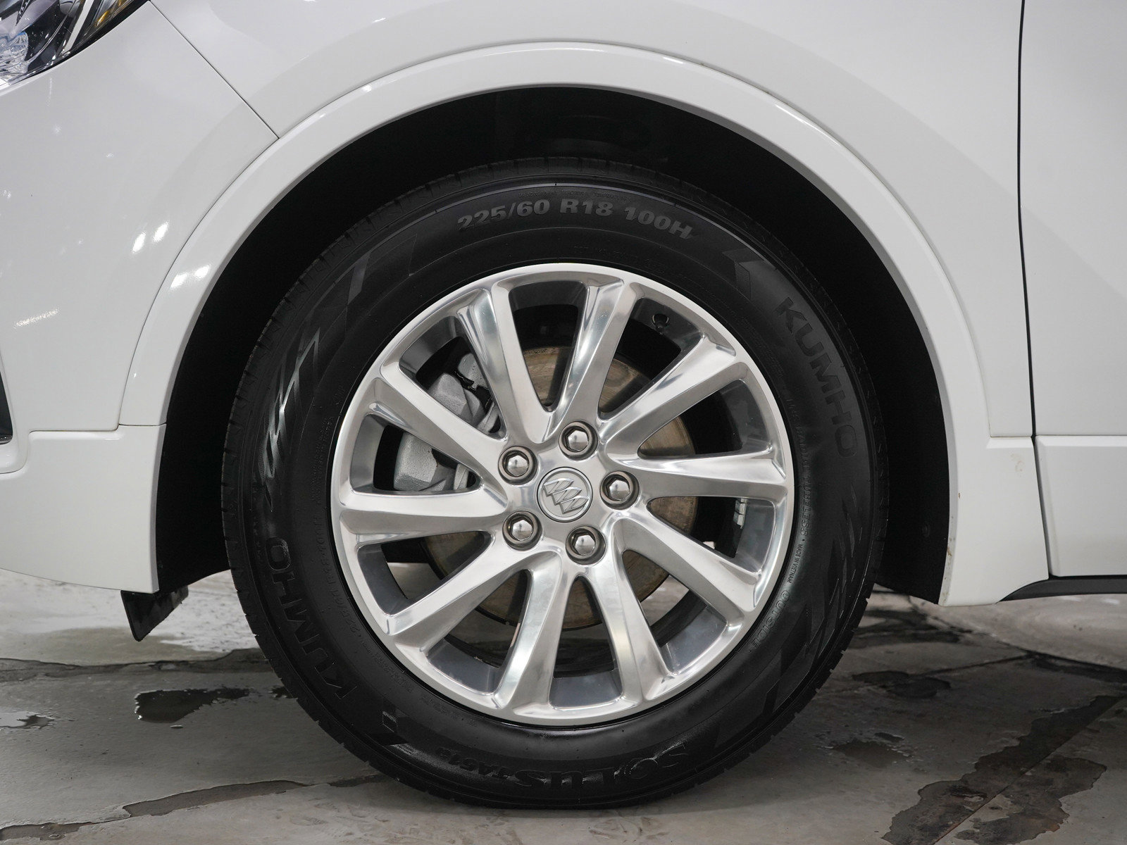 Used 2019 Buick Envision Essence image 30