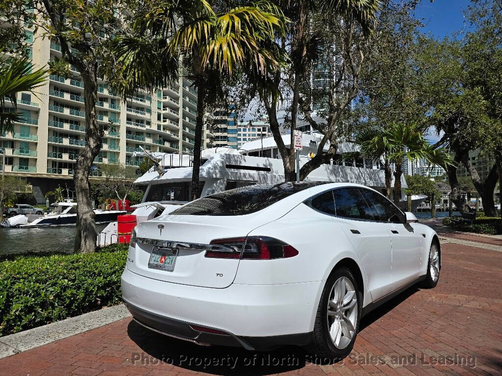 Used 2015 Tesla Model S 70 image 6