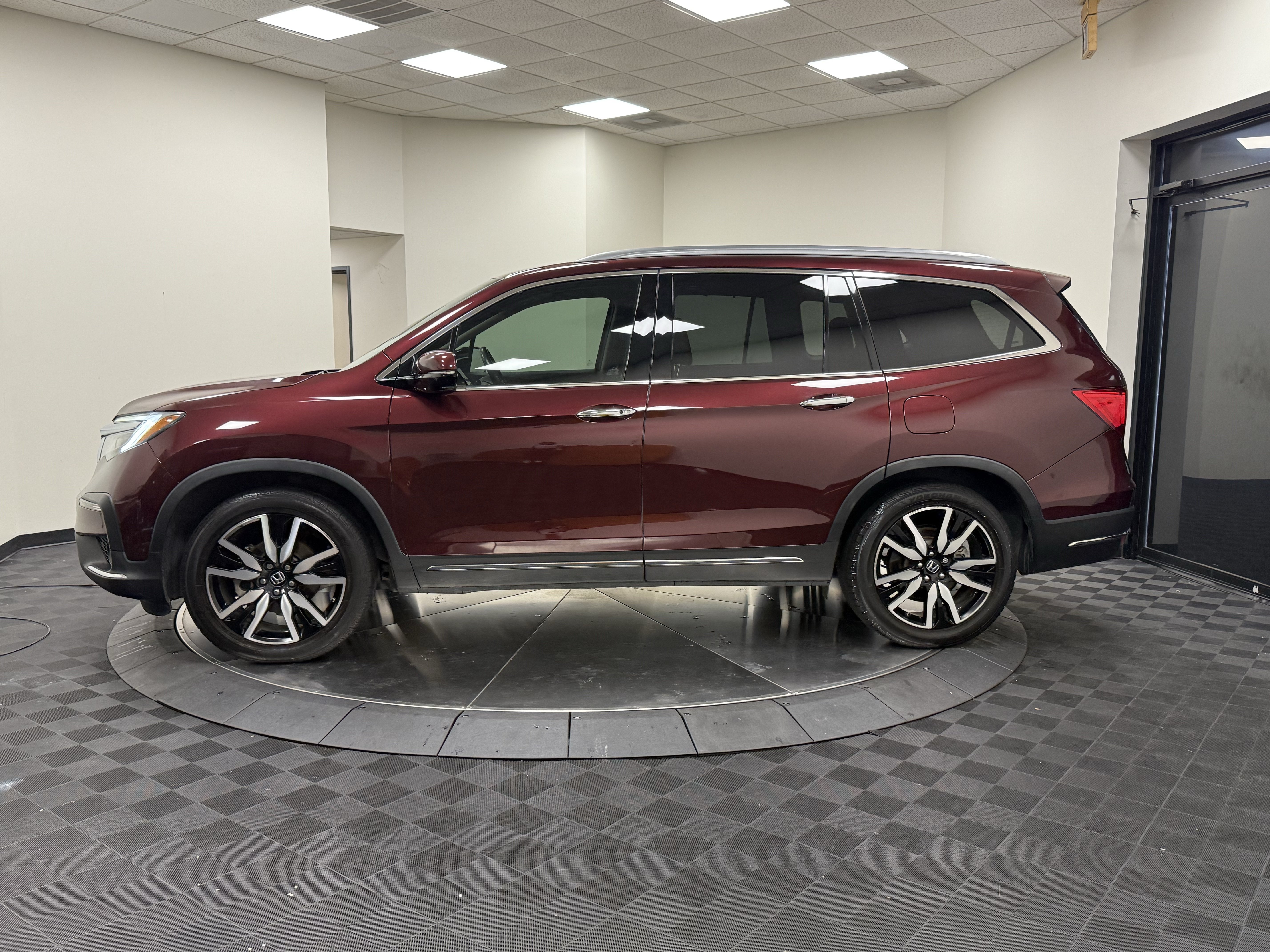 Used 2022 Honda Pilot Touring image 4