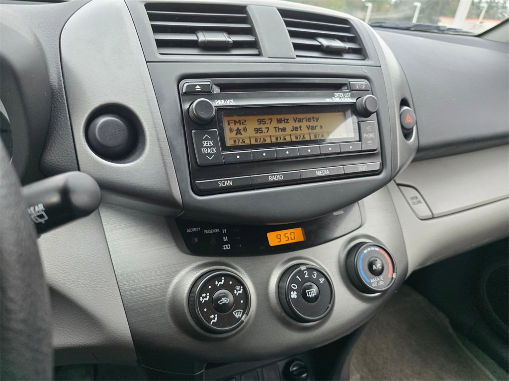 Used 2012 Toyota RAV4 FWD image 30