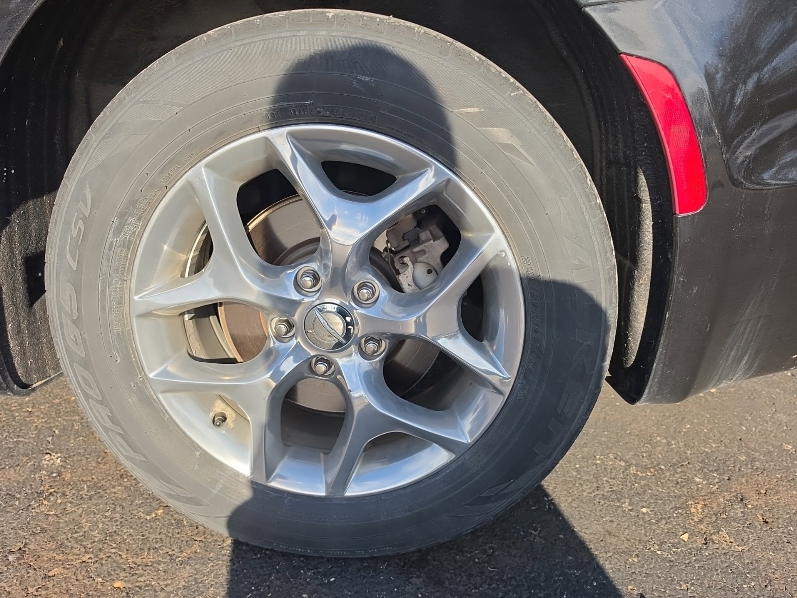 Used 2019 Chrysler Pacifica Limited w/ Advanced Safetytec Group FWD image 9