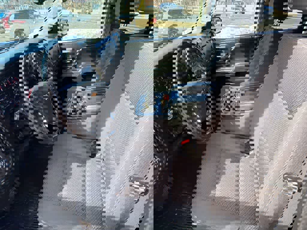 Used 2018 Chevrolet Silverado 1500 LT w/ All Star Edition image 27