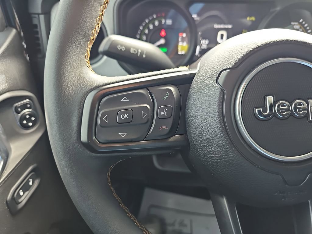 Used 2024 Jeep Wrangler Unlimited w/ Convenience Group AWD/4WD image 23