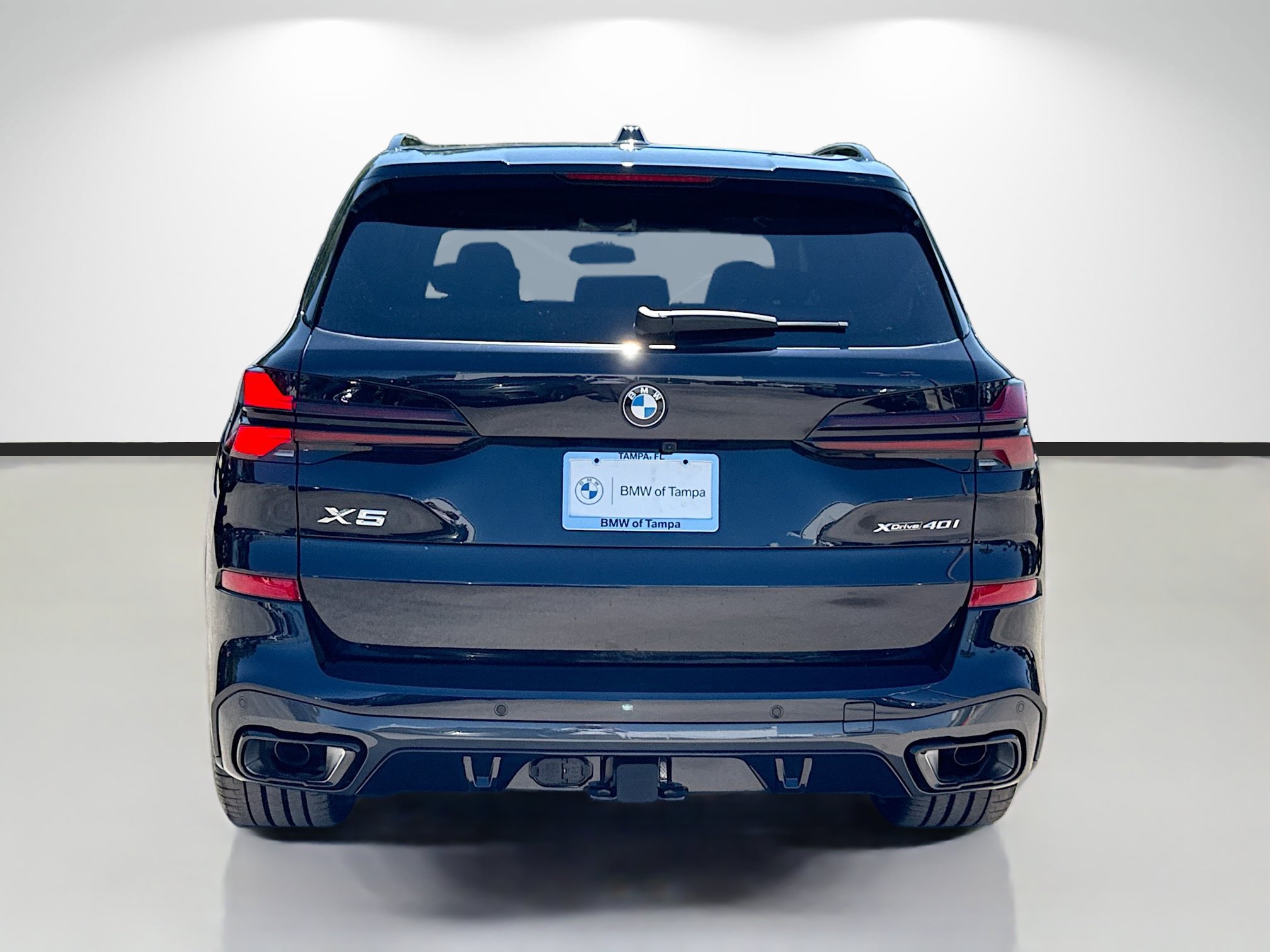 New 2026 BMW X5 xDrive40i w/ M Sport Package AWD/4WD image 4