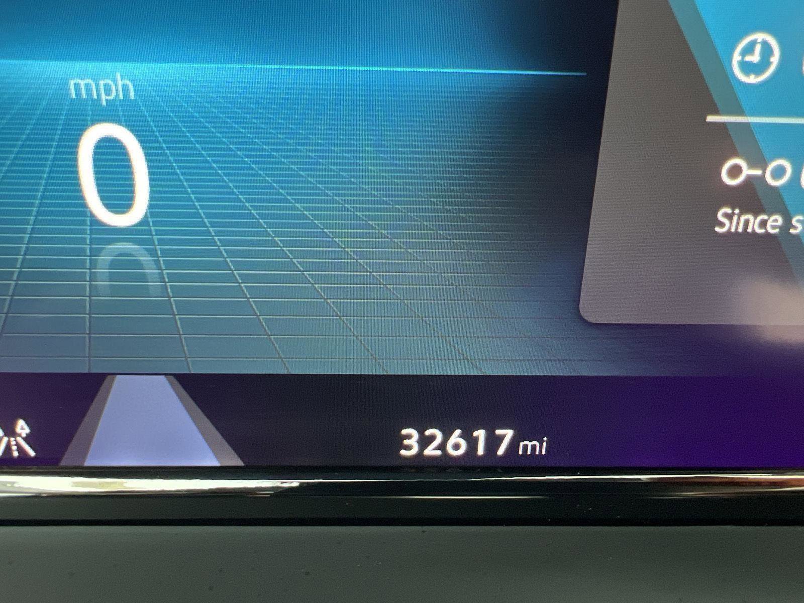 Used 2024 Volkswagen Atlas Cross Sport SE image 16