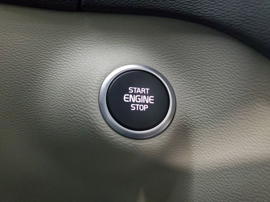 Used 2023 Volvo XC40 B5 Plus w/ Driver Assist Package image 35