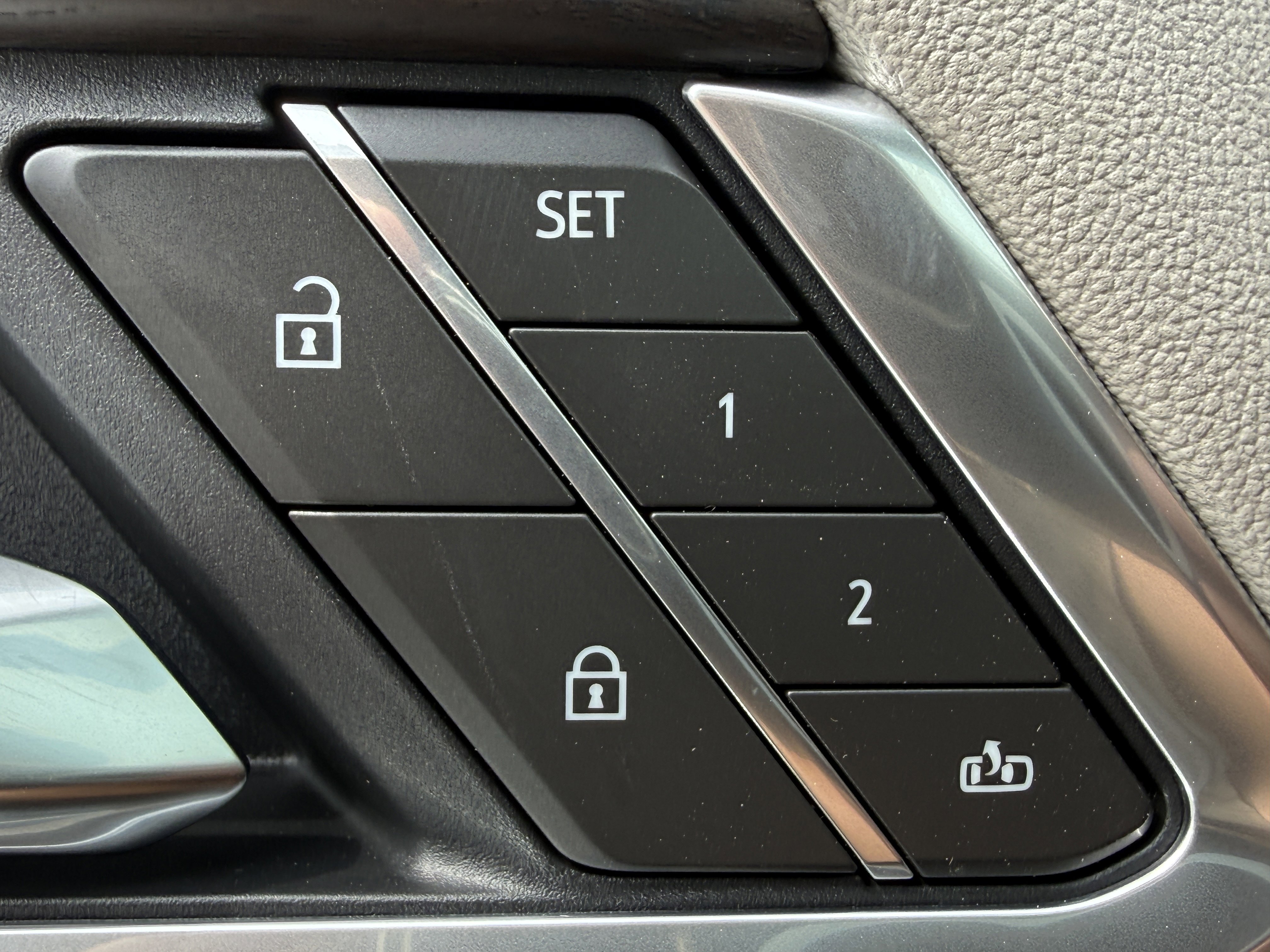 New 2026 GMC Sierra 1500 SLT w/ SLT Premium Package image 36