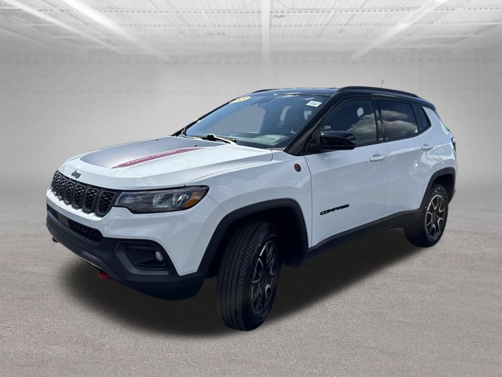 Used 2025 Jeep Compass Trailhawk AWD/4WD image 49