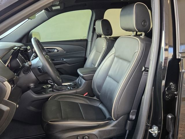 Used 2023 Chevrolet Traverse Premier w/ Redline Edition FWD image 12