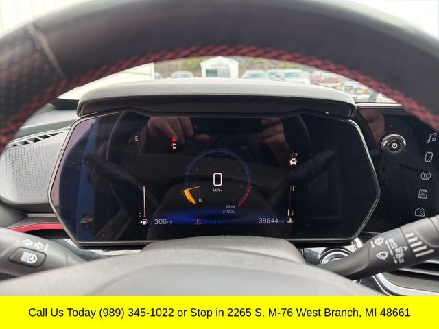 Used 2024 Chevrolet Trax RS w/ Sunroof Package image 15