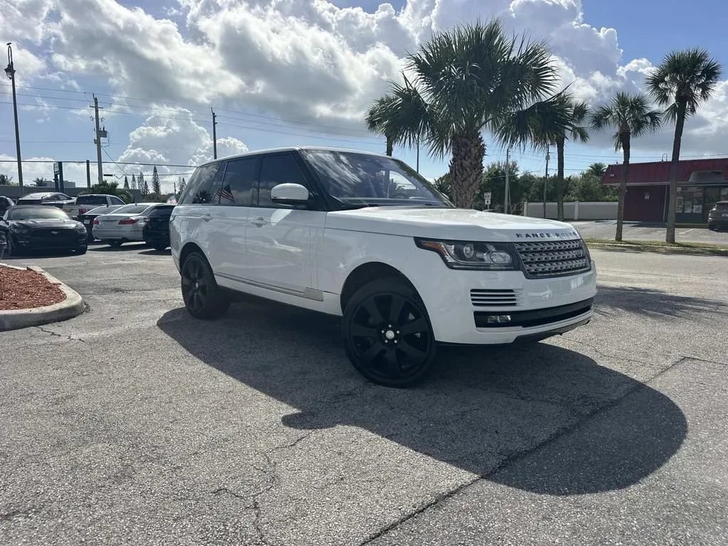 Used 2017 Land Rover Range Rover Supercharged AWD/4WD image 2