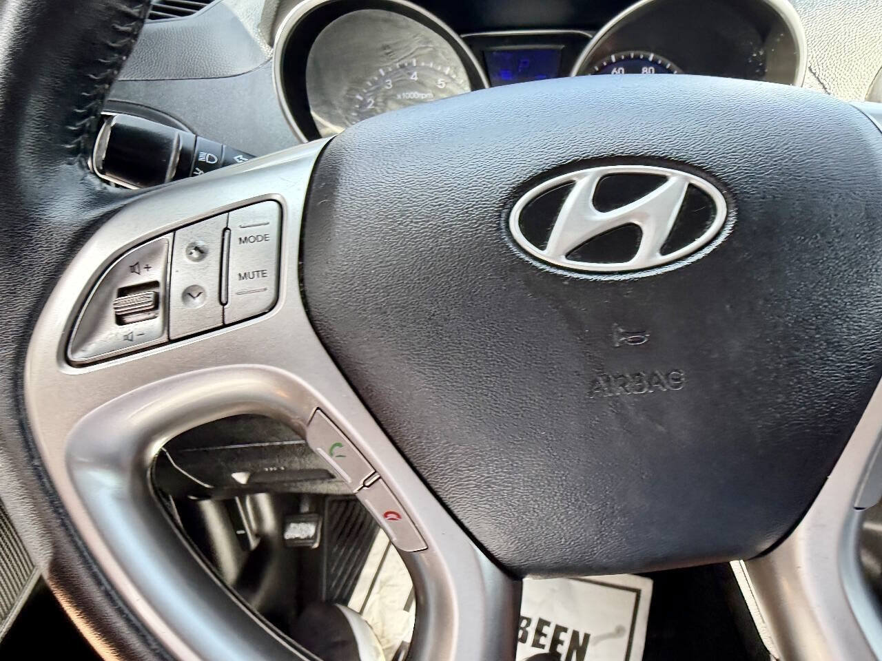 Used 2011 Hyundai Tucson GLS AWD/4WD image 37