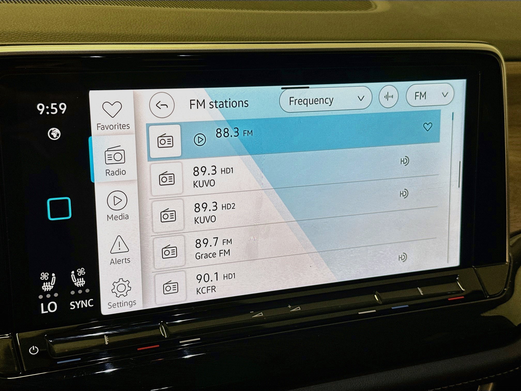 Used 2025 Volkswagen Atlas SE AWD/4WD image 21