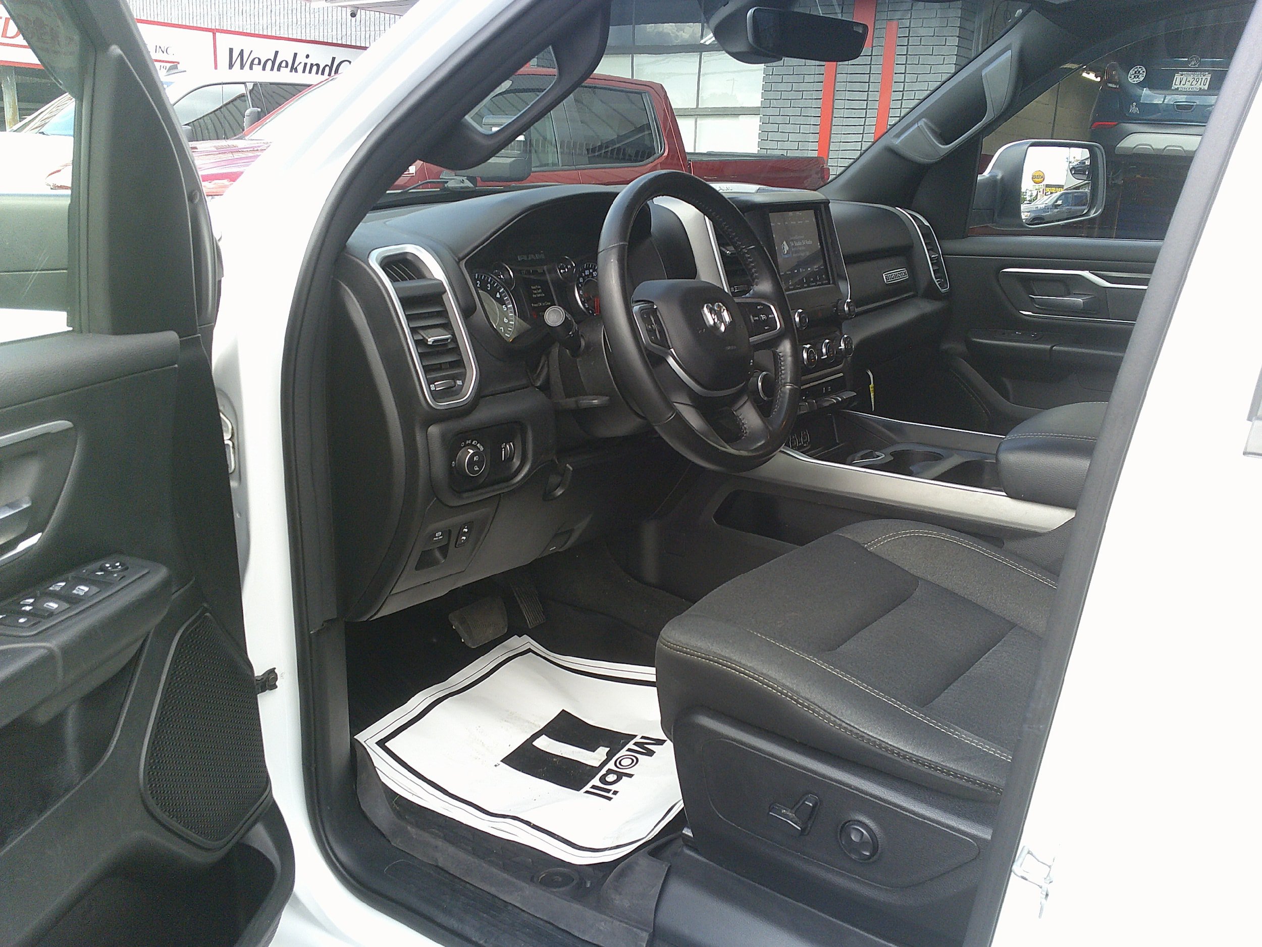 Used 2020 RAM 1500 Big Horn AWD/4WD image 19