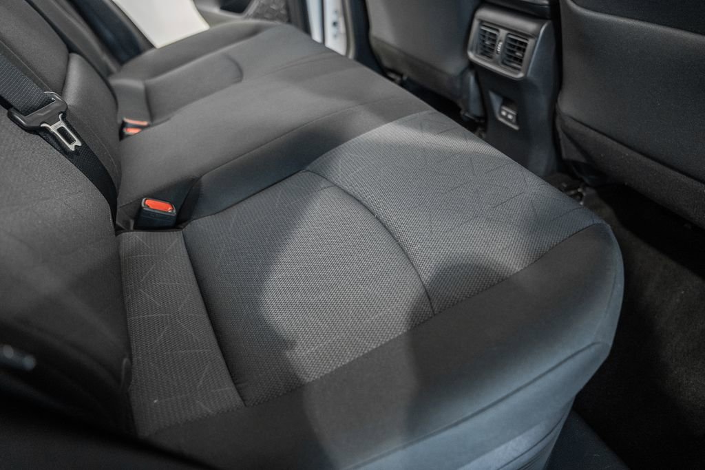 Used 2025 Toyota RAV4 XLE image 28