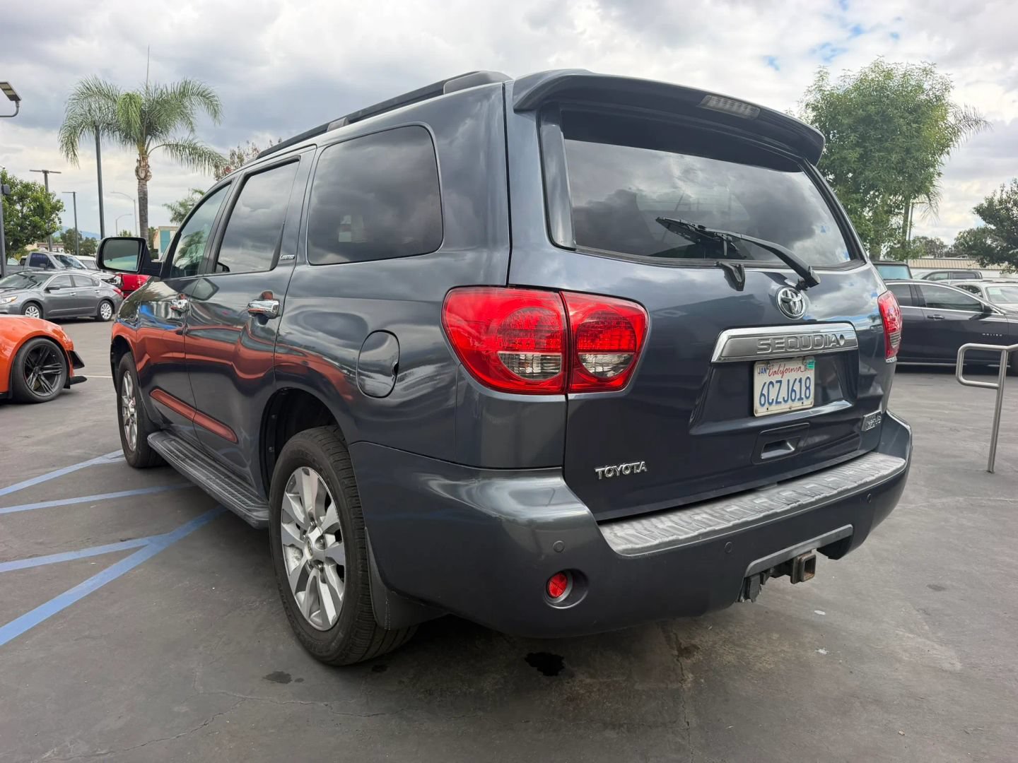 Used 2008 Toyota Sequoia Limited RWD image 9