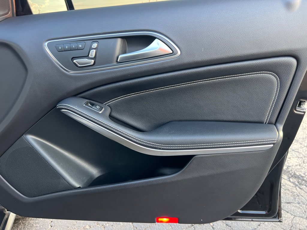 Used 2019 Mercedes-Benz GLA 250 4MATIC image 19