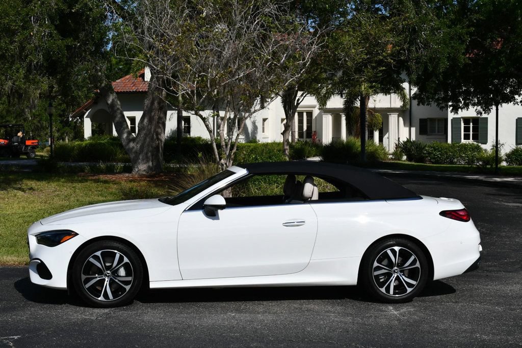Used 2024 Mercedes-Benz CLE 300 4MATIC Cabriolet w/ Driver Assistance Package image 34