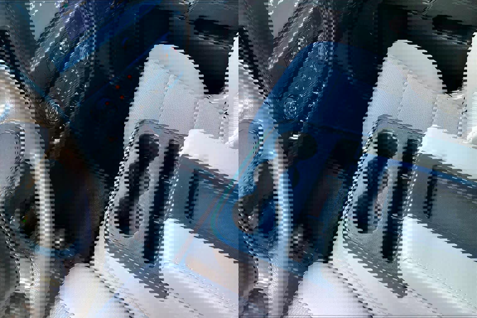 Used 2018 GMC Sierra 2500 4x4 Crew Cab w/ Sierra Convenience Package image 16