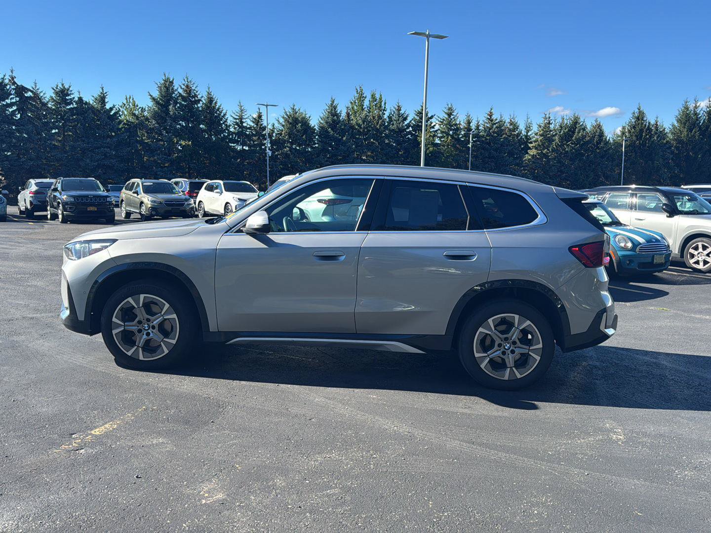 Used 2023 BMW X1 xDrive28i w/ Convenience Package AWD/4WD image 6