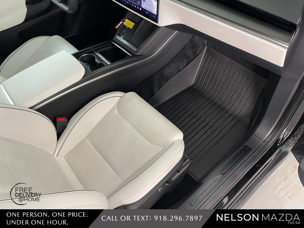 Used 2023 Tesla Model X Plaid image 38