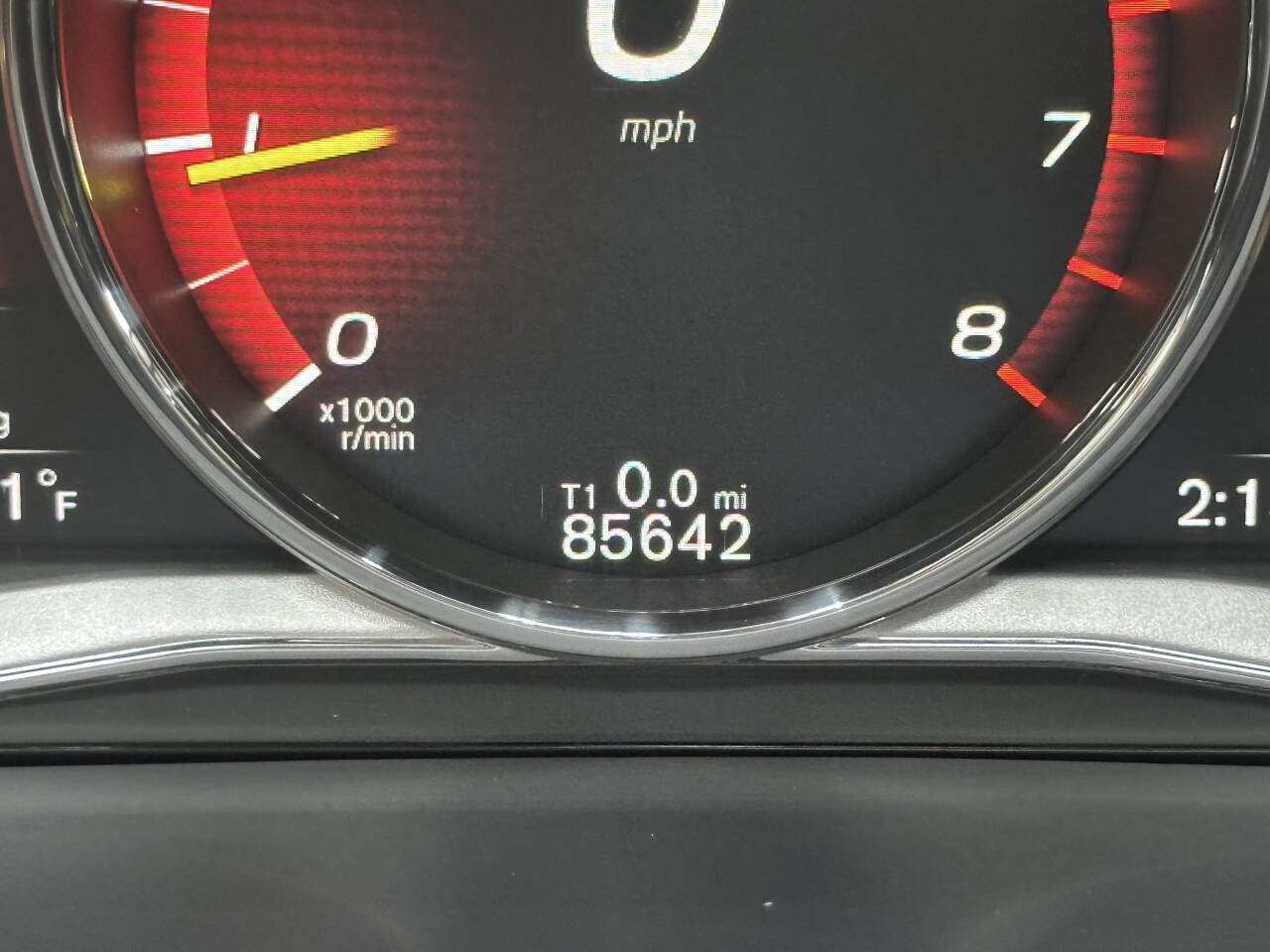 Used 2018 Volvo V60 T5 Dynamic w/ Vision Package image 24