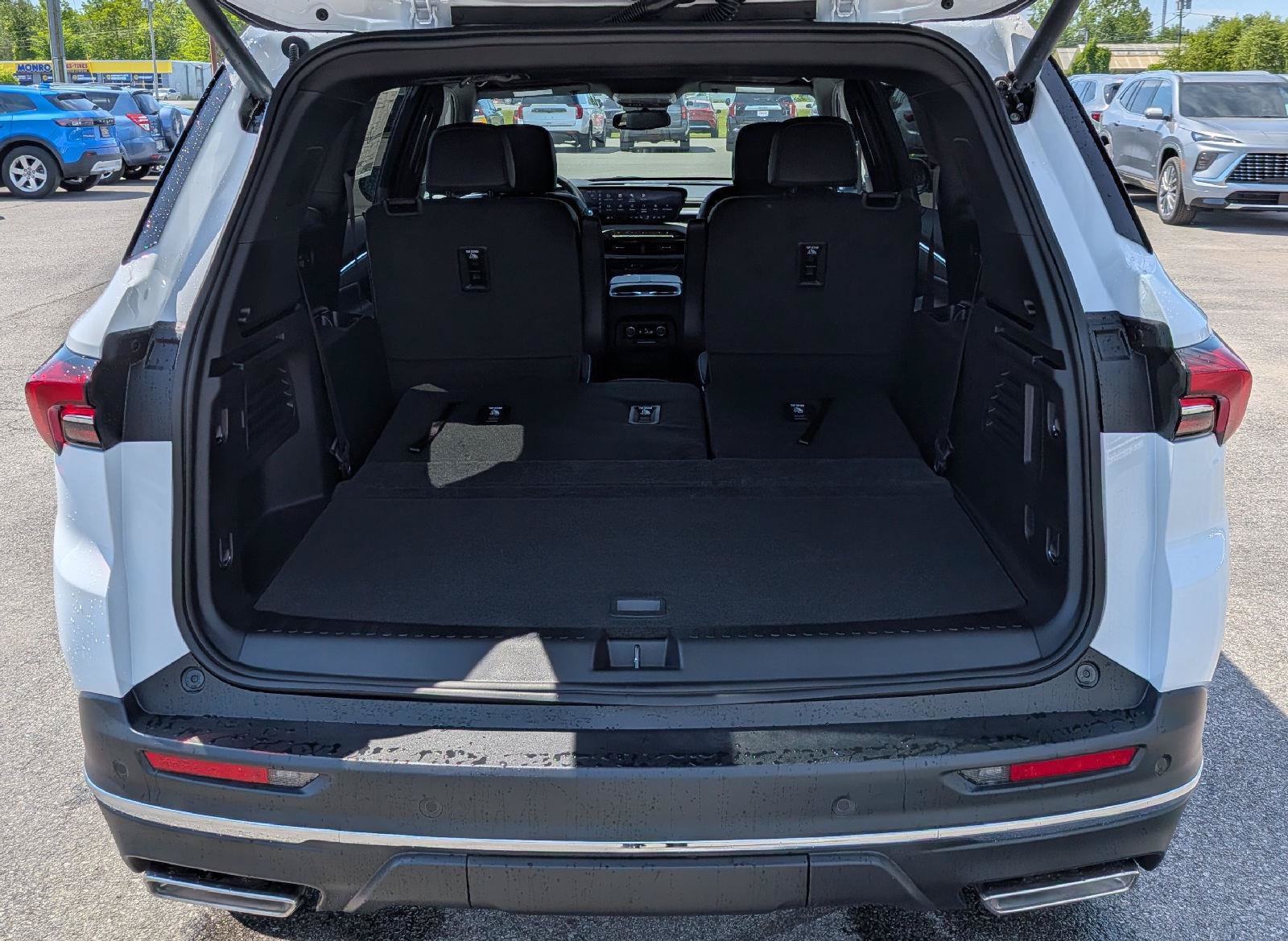 New 2026 Buick Enclave Preferred AWD/4WD image 10