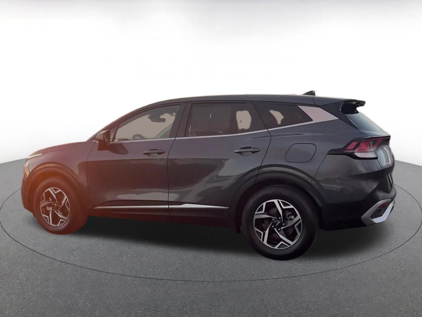 Used 2023 Kia Sportage LX image 10