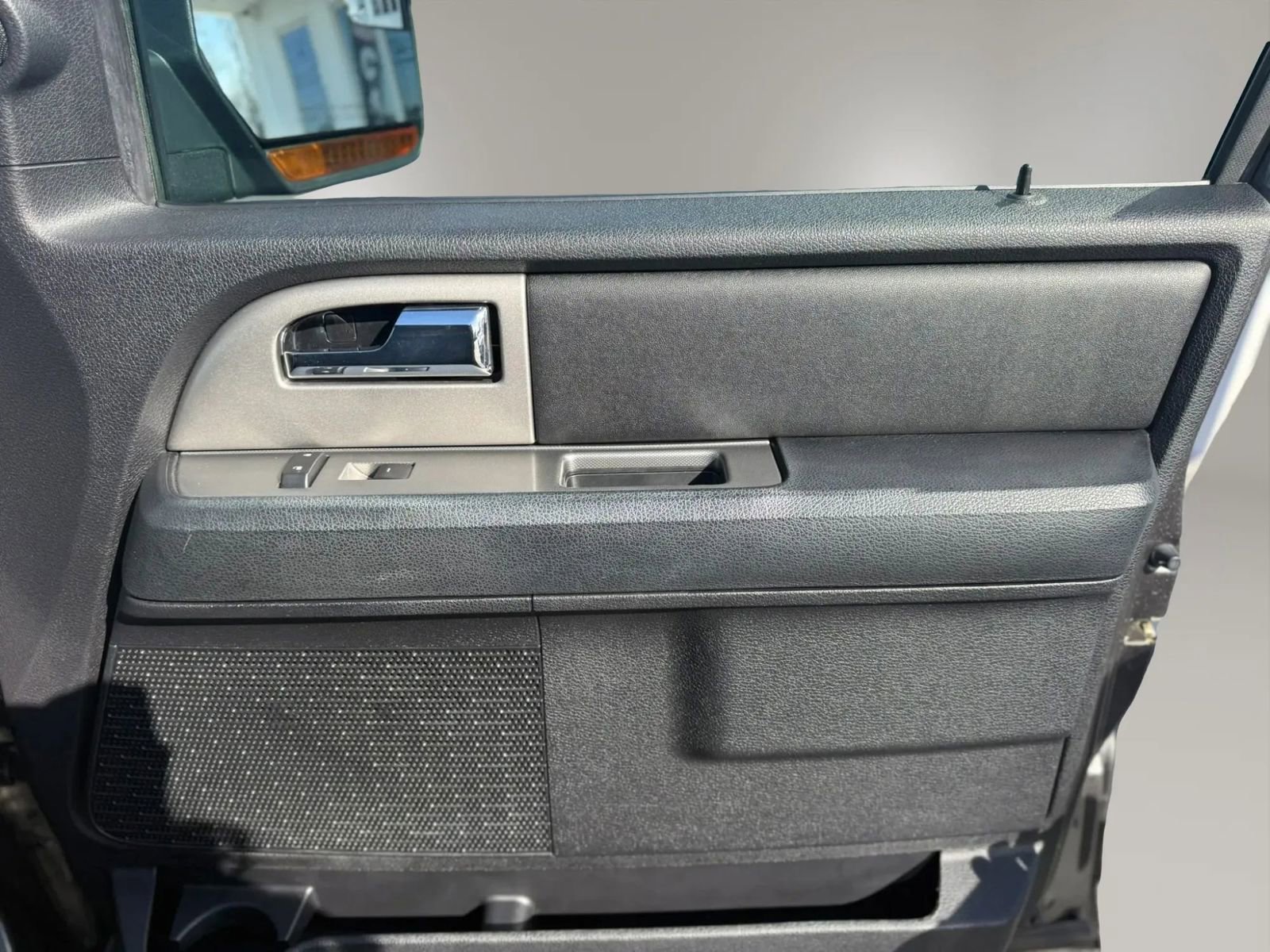 Used 2017 Ford Expedition EL XLT w/ Equipment Group 202A AWD/4WD image 44