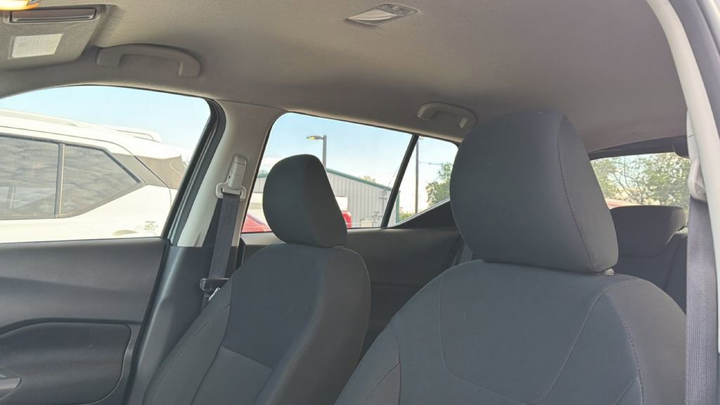 Used 2025 Nissan Kicks Play S image 10