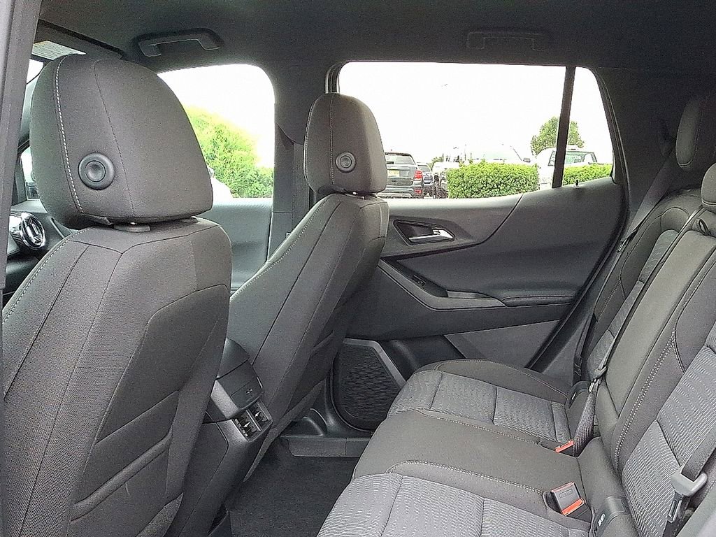 New 2026 Chevrolet Equinox LT image 7