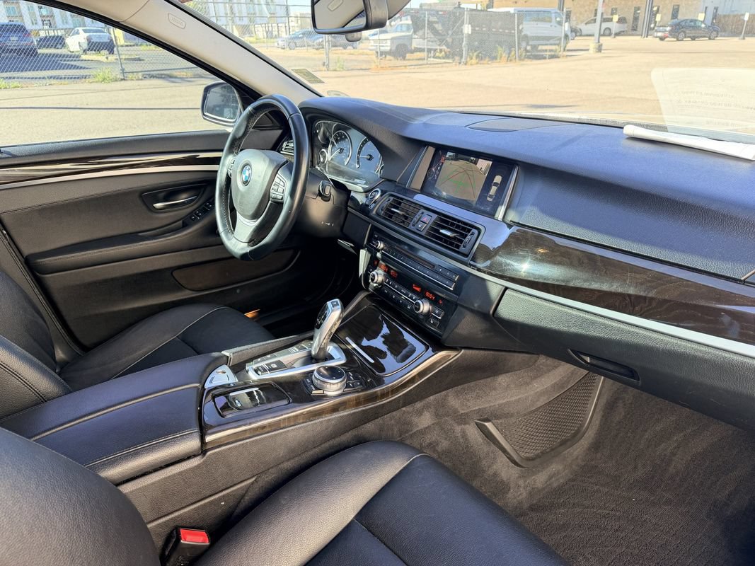 Used 2015 BMW 528i xDrive Sedan AWD/4WD image 11