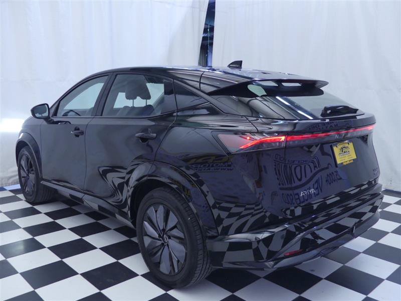Used 2023 Nissan Ariya AWD image 5