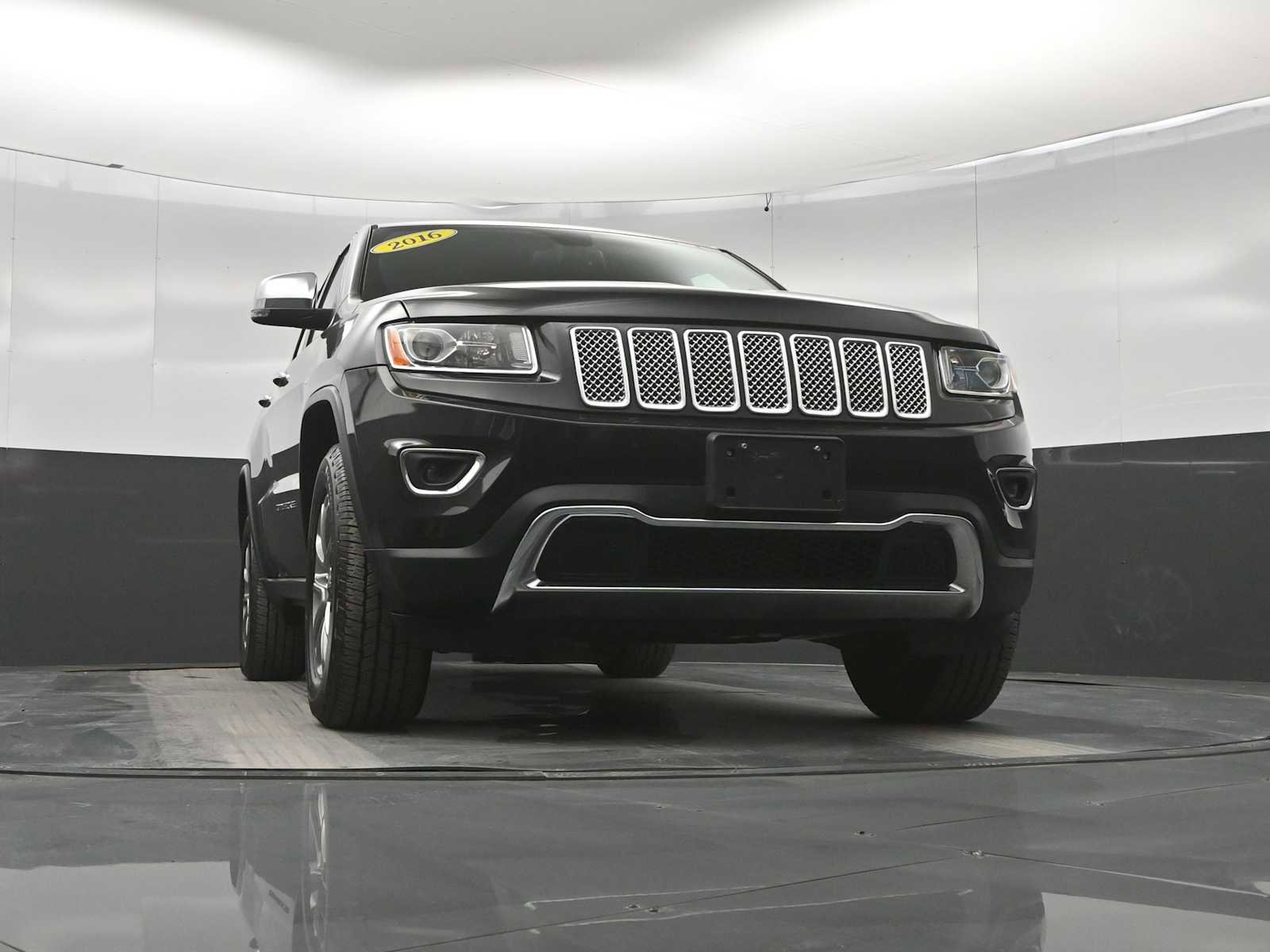 Used 2016 Jeep Grand Cherokee Limited AWD/4WD image 29